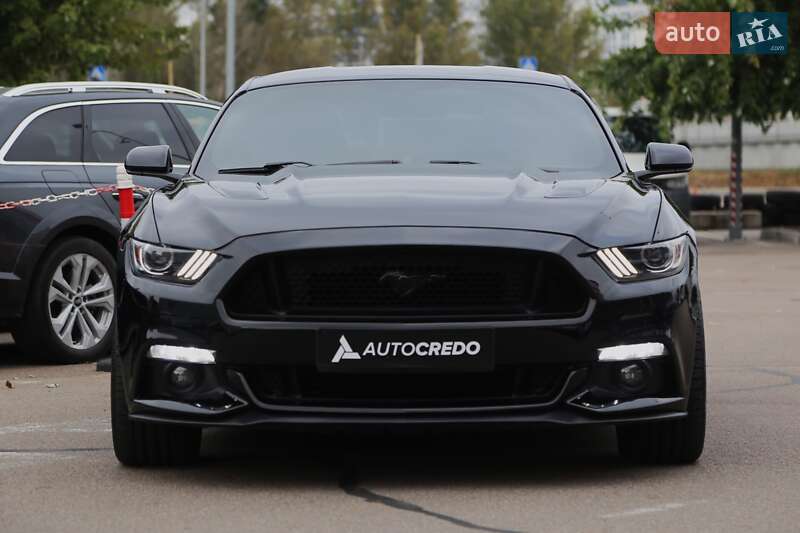 Купе Ford Mustang 2016 в Киеве