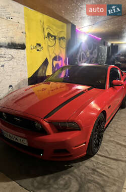 Купе Ford Mustang 2012 в 