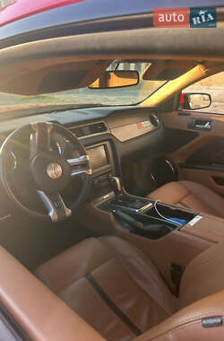 Купе Ford Mustang 2012 в 