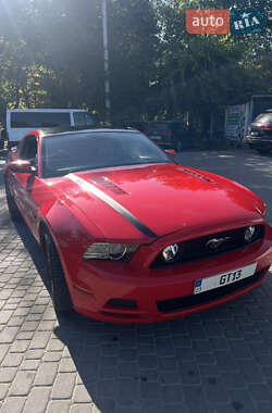 Купе Ford Mustang 2012 в 