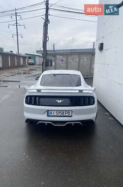 Купе Ford Mustang 2017 в 