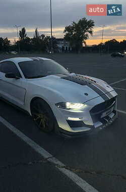 Купе Ford Mustang 2018 в 