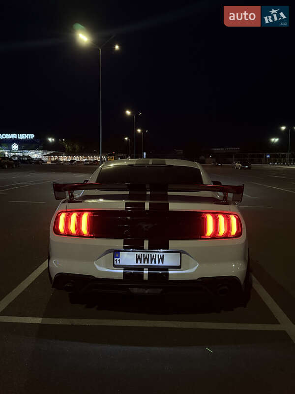 Купе Ford Mustang 2018 в Днепре