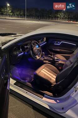 Купе Ford Mustang 2018 в 