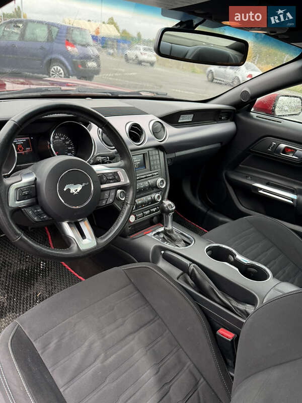 Купе Ford Mustang 2015 в Киеве