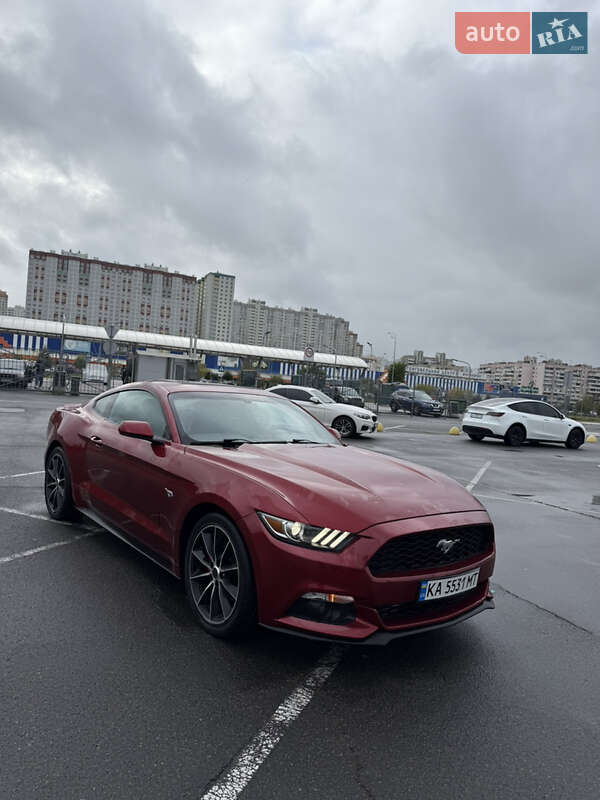 Купе Ford Mustang 2015 в Киеве