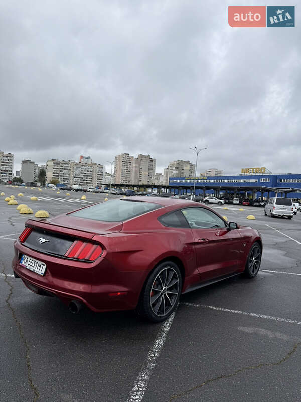 Купе Ford Mustang 2015 в Киеве