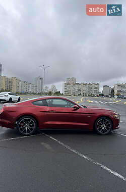 Купе Ford Mustang 2015 в 