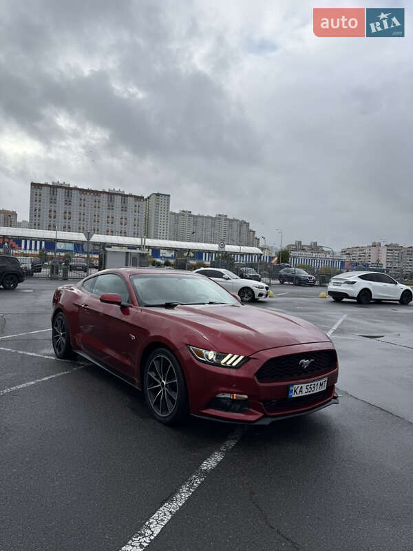 Купе Ford Mustang 2015 в Киеве