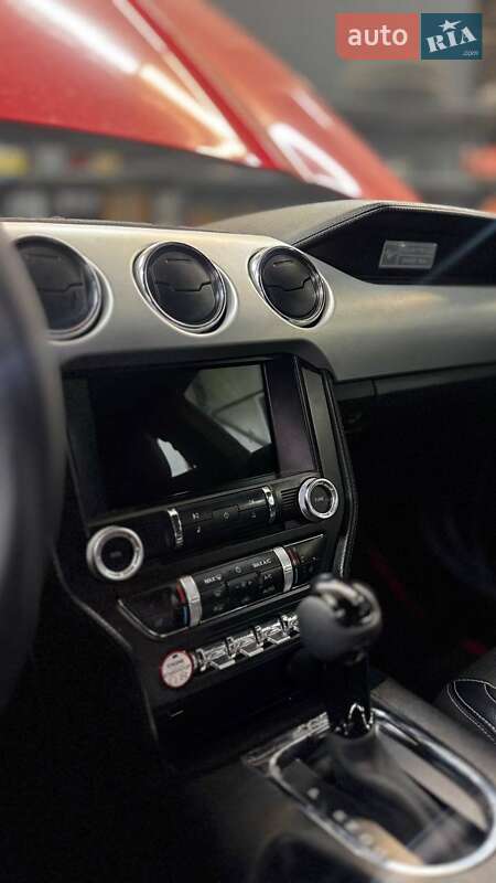 Купе Ford Mustang 2015 в Львове