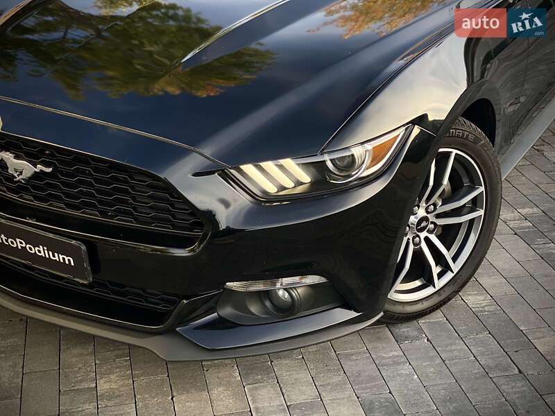 Купе Ford Mustang 2016 в Києві