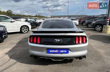 Купе Ford Mustang 2016 в 