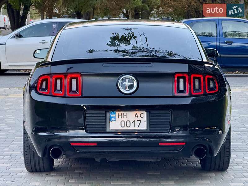 Купе Ford Mustang 2013 в Одесі