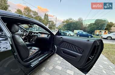 Купе Ford Mustang 2013 в 