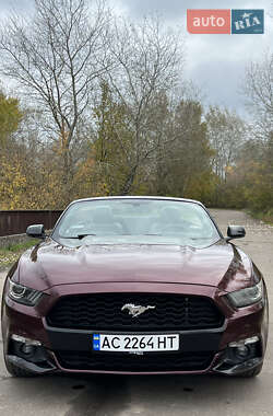 Кабриолет Ford Mustang 2016 в 