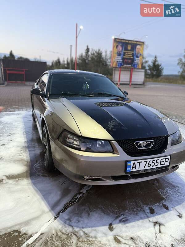 Купе Ford Mustang 2001 в Ивано-Франковске