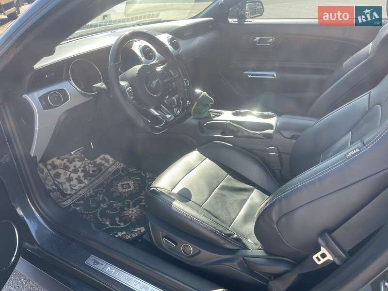 Купе Ford Mustang 2015 в Києві фото 14 Купе Ford Mustang 2015 в Києві