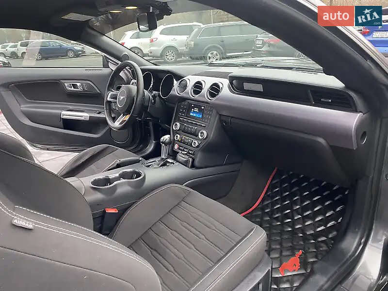 Купе Ford Mustang 2017 в Рівному фото 19 Купе Ford Mustang 2017 в Рівному