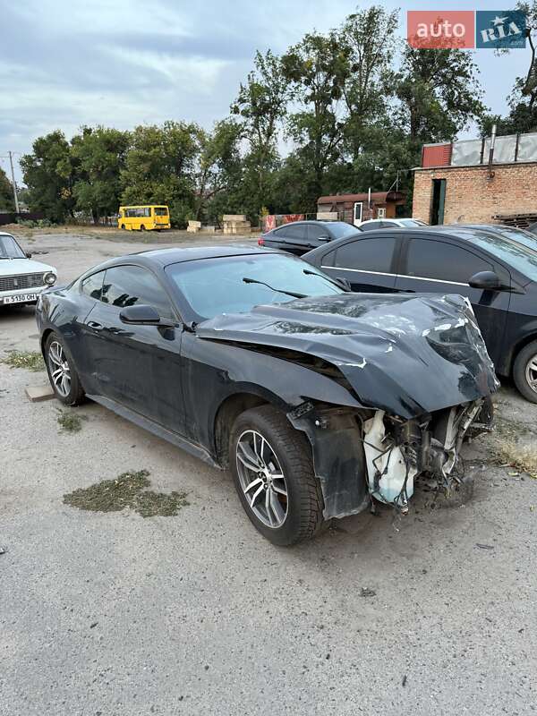 Купе Ford Mustang 2017 в Полтаве фото 3 Купе Ford Mustang 2017 в Полтаве