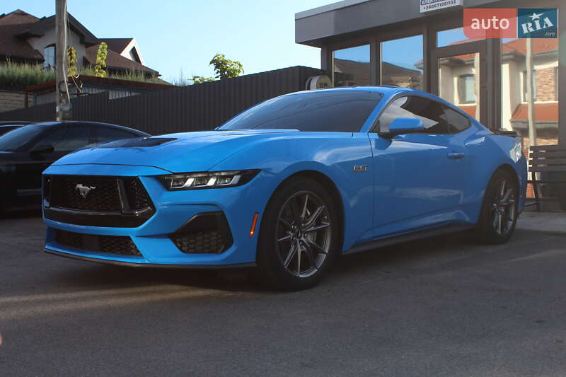 Купе Ford Mustang 2024 в Киеве