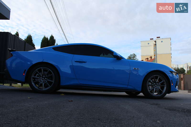 Купе Ford Mustang 2024 в Киеве