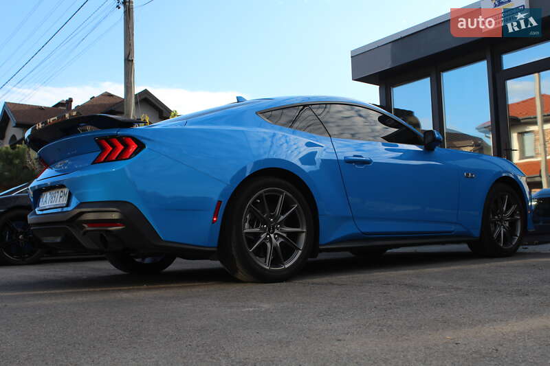 Купе Ford Mustang 2024 в Киеве