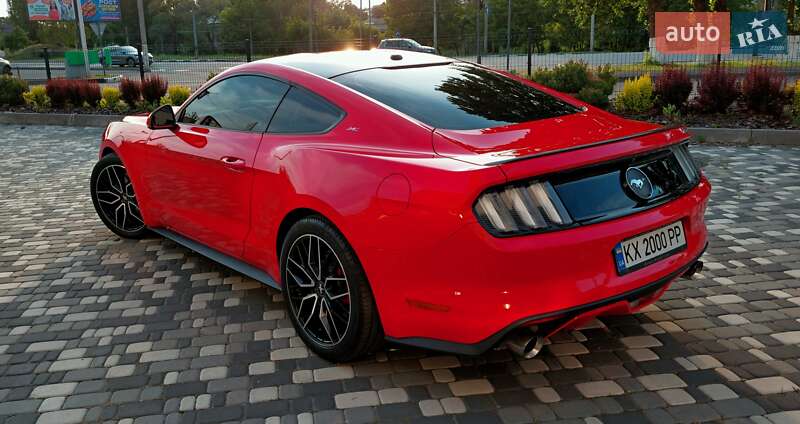 Купе Ford Mustang 2017 в Горишних Плавнях
