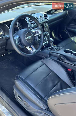 Купе Ford Mustang 2016 в Львове