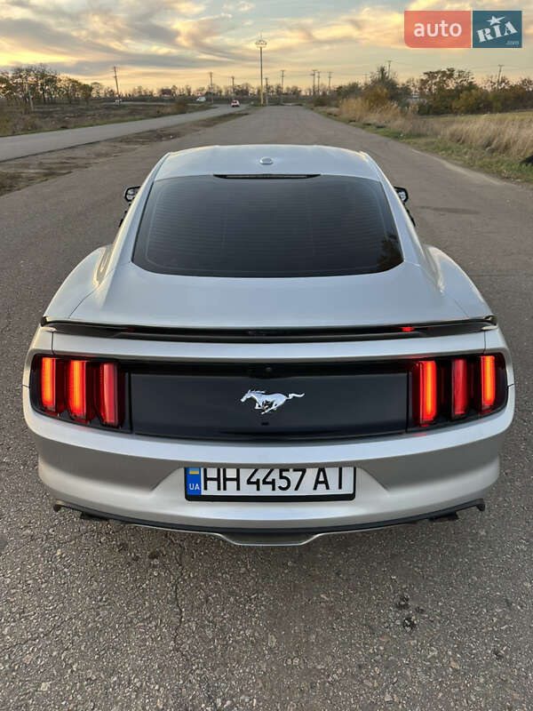 Купе Ford Mustang 2016 в Одессе