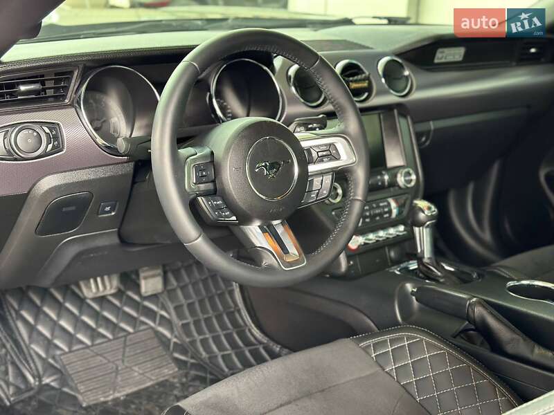 Купе Ford Mustang 2015 в Львові фото 14 Купе Ford Mustang 2015 в Львові