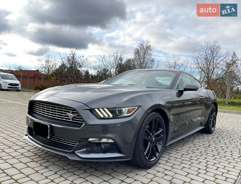 Купе Ford Mustang 2016 в Львові