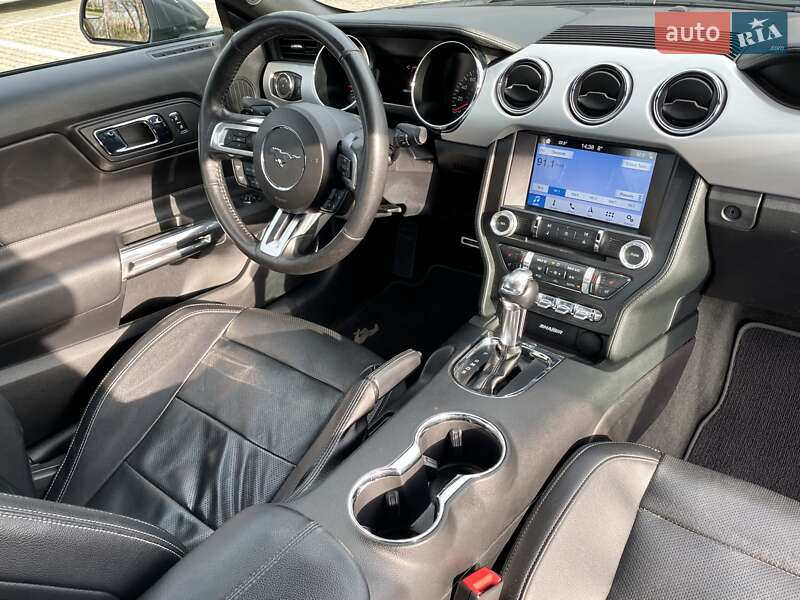 Купе Ford Mustang 2016 в Львові
