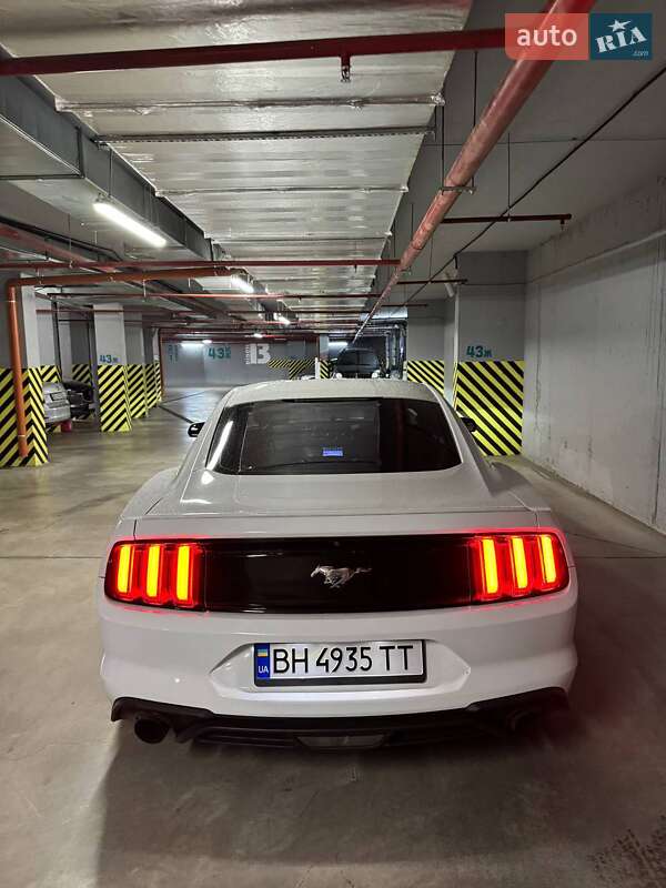 Купе Ford Mustang 2018 в Одесі