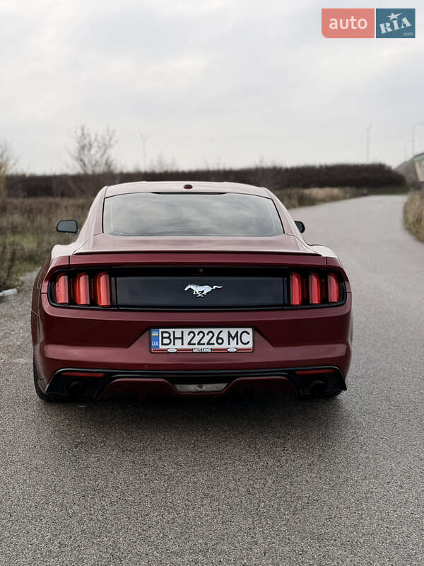 Купе Ford Mustang 2016 в Киеве
