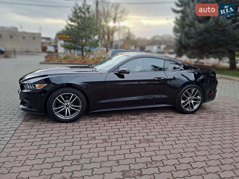 Купе Ford Mustang 2016 в Ивано-Франковске