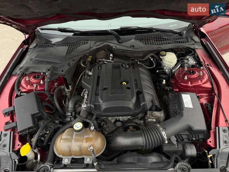 Купе Ford Mustang 2015 в Києві фото 15 Купе Ford Mustang 2015 в Києві