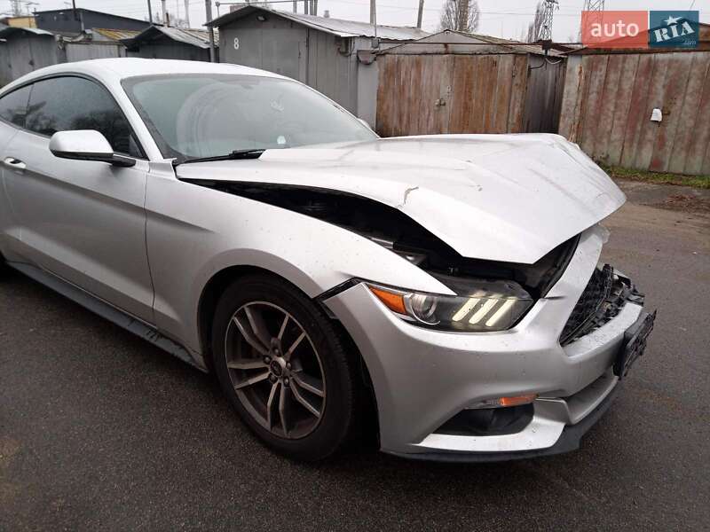 Купе Ford Mustang 2017 в Києві