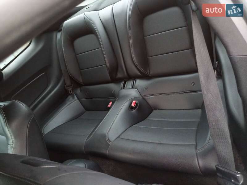 Купе Ford Mustang 2017 в Києві