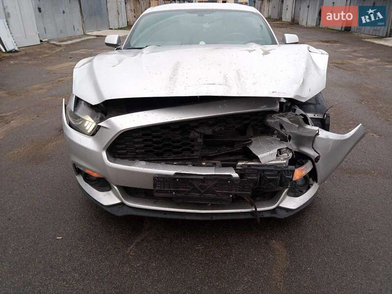 Купе Ford Mustang 2017 в Києві