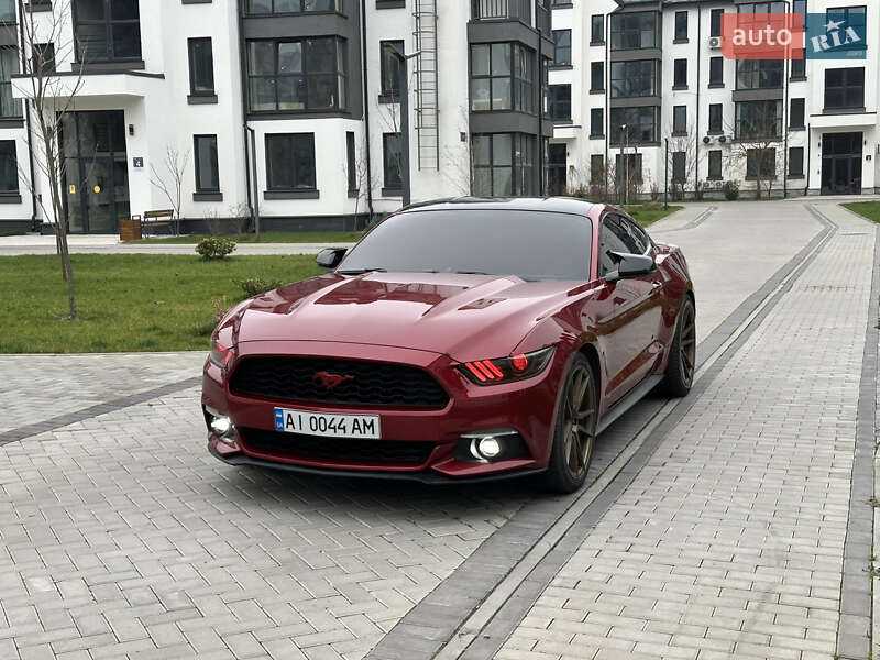 Купе Ford Mustang 2015 в Киеве фото 2 Купе Ford Mustang 2015 в Киеве