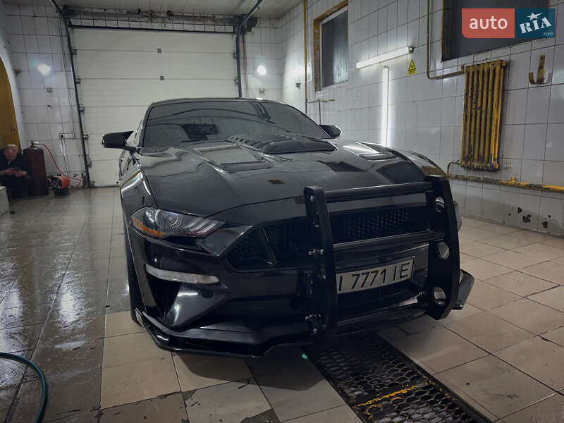 Купе Ford Mustang 2018 в Киеве фото 51 Купе Ford Mustang 2018 в Киеве