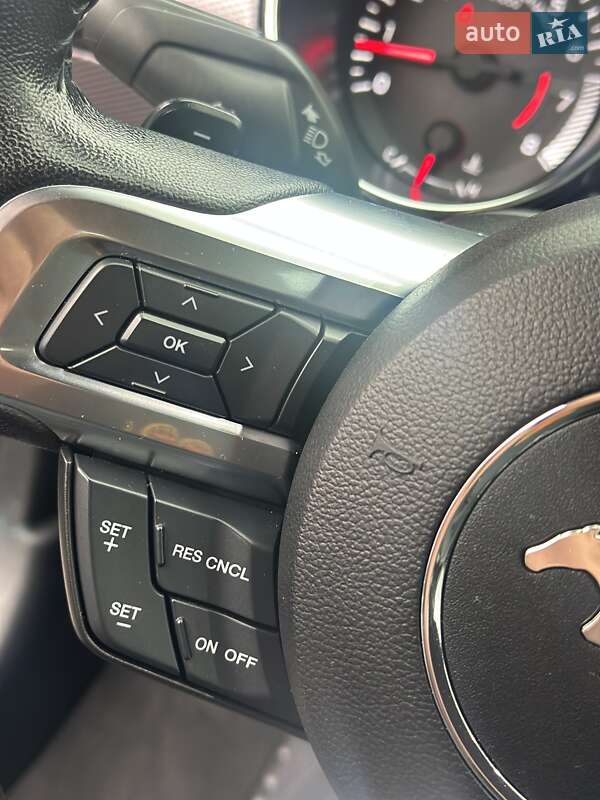 Купе Ford Mustang 2016 в Киеве