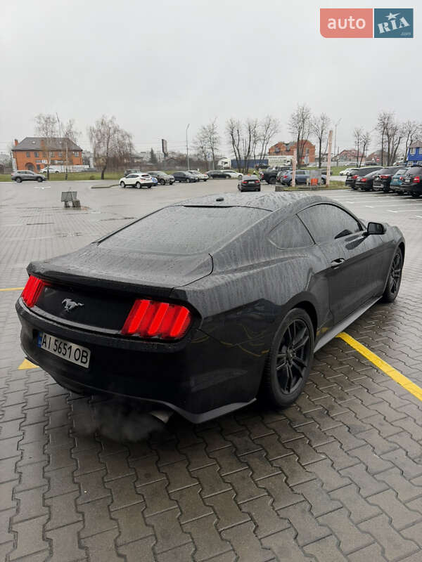 Купе Ford Mustang 2015 в Києві