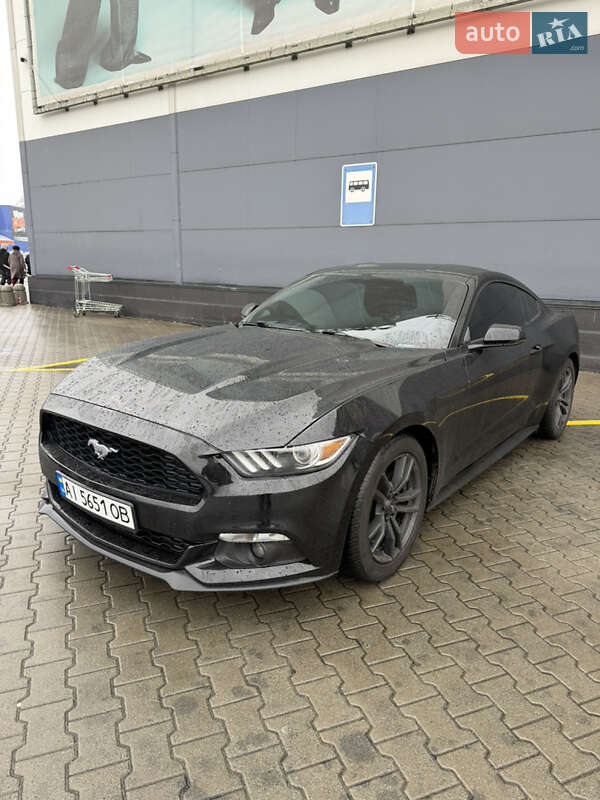 Купе Ford Mustang 2015 в Києві