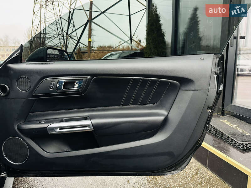 Купе Ford Mustang 2015 в Харькове