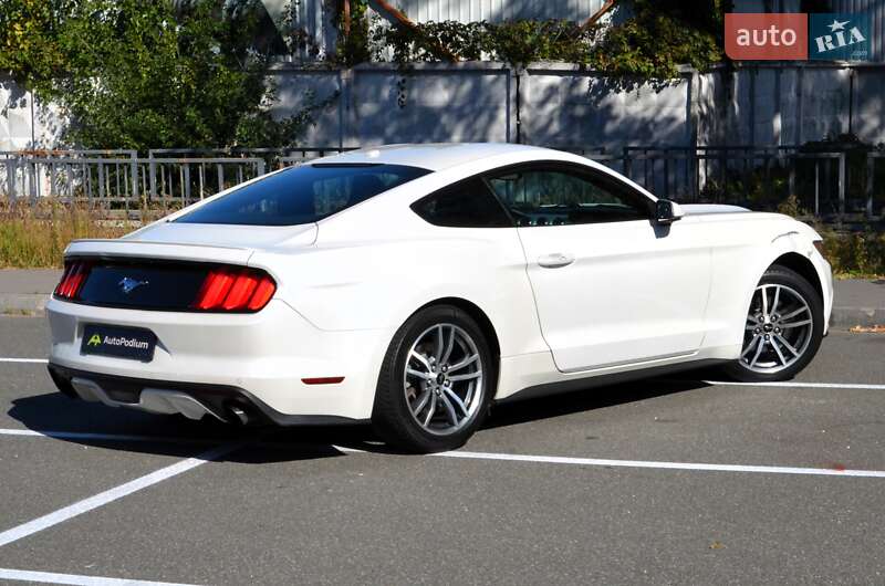 Купе Ford Mustang 2017 в Києві