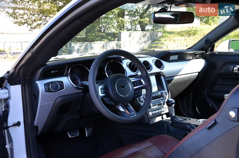 Купе Ford Mustang 2017 в Києві