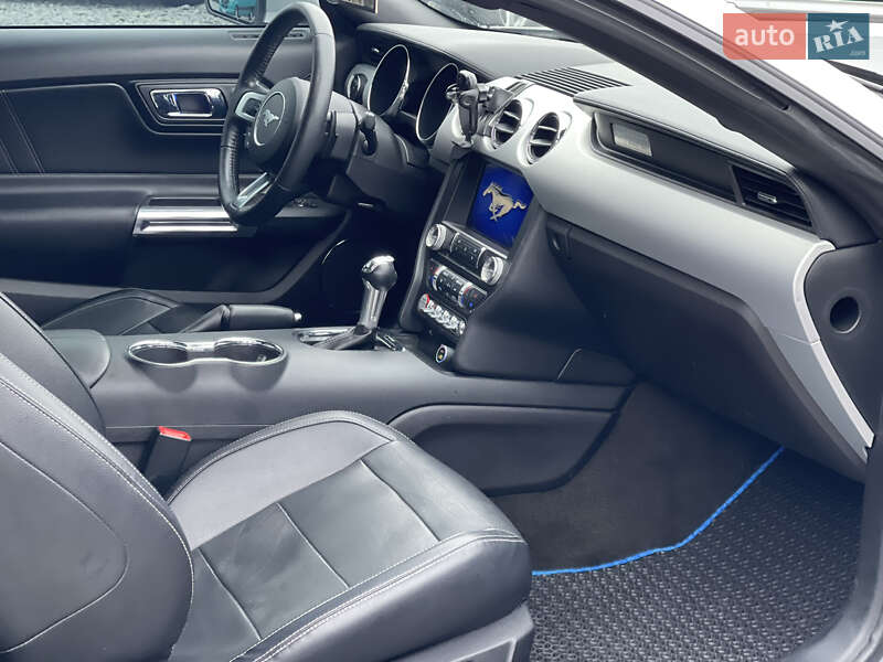 Купе Ford Mustang 2017 в Черновцах