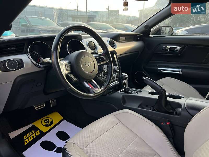 Купе Ford Mustang 2016 в Ивано-Франковске