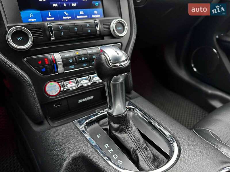 Кабриолет Ford Mustang 2016 в Киеве фото 25 Кабриолет Ford Mustang 2016 в Киеве